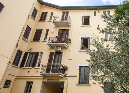 Quadriolcale in vendita